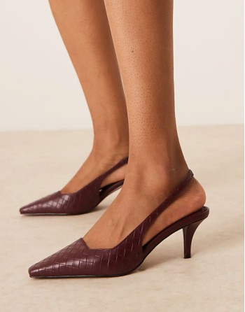 Shake weave slingback kitten heels in burgundy
