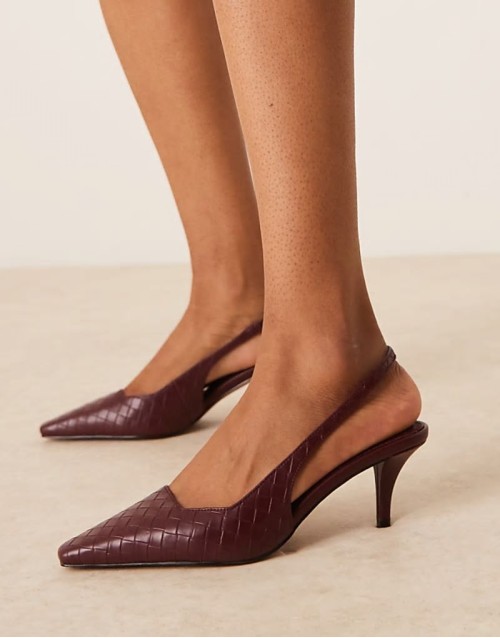 Shake weave slingback kitten heels in burgundy