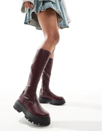Canyon sock chunky knee boot in burgundy