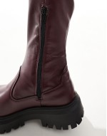 Canyon sock chunky knee boot in burgundy