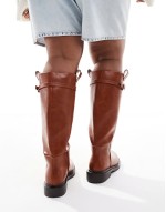 Curve Callie smart flat riding knee boots in tan