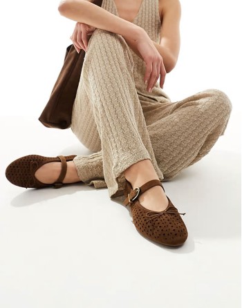 ballet shoe in brown leather