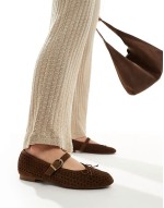 ballet shoe in brown leather