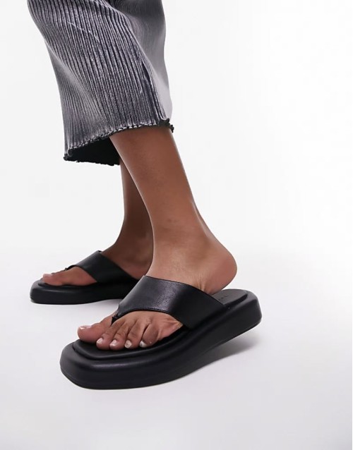 Jonah toe post footbed sandal in black